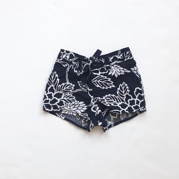 Old Navy black floral shorts EUC 12-18 months - Picture 1 of 4